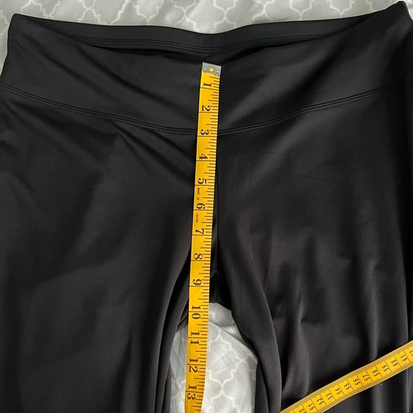 Columbia women’s black flare pants - Picture 3 of 10